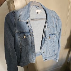 Slightly cropped jean jacket Topshop